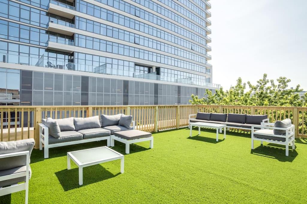 Apartment The Orleans - Floor 2 Private Roof Deck Patio Chicago