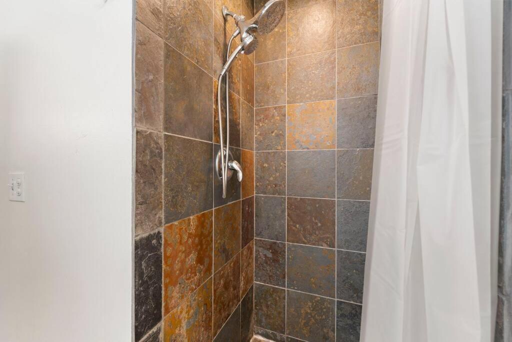 Apartment Sleek 2 Bed 2 Bath In Trendy Fulton Market *
