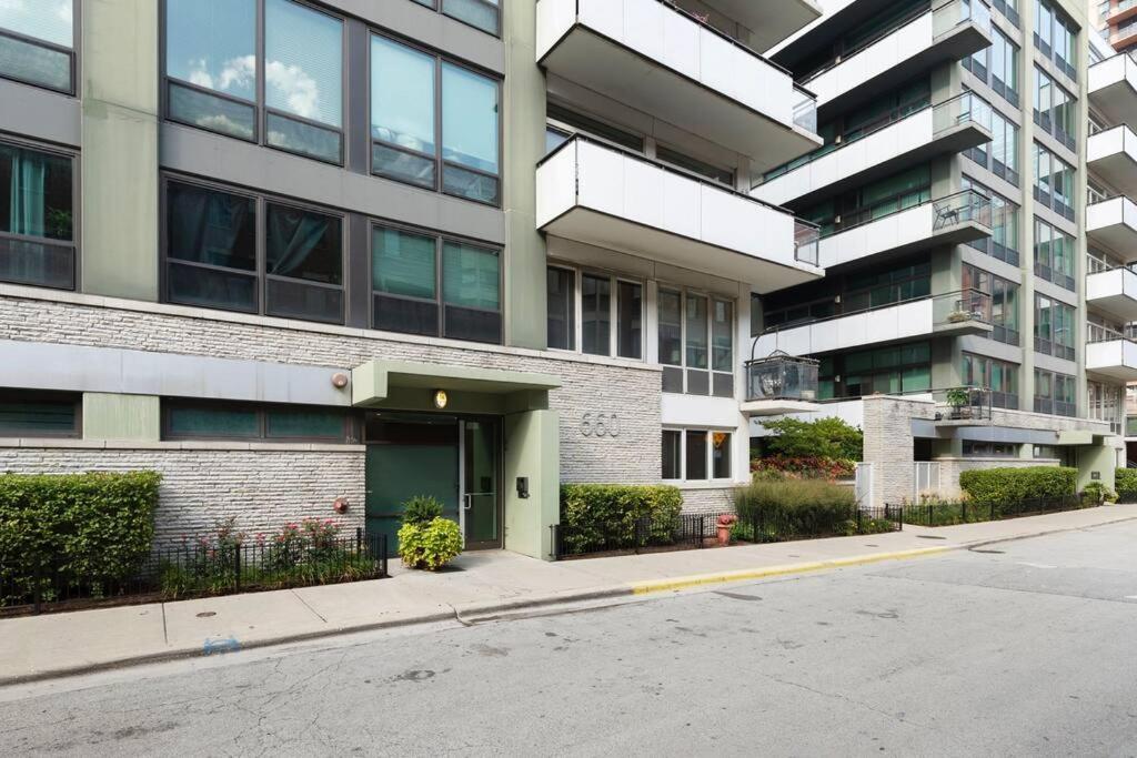 Apartment Sleek 2 Bed 2 Bath In Trendy Fulton Market Chicago