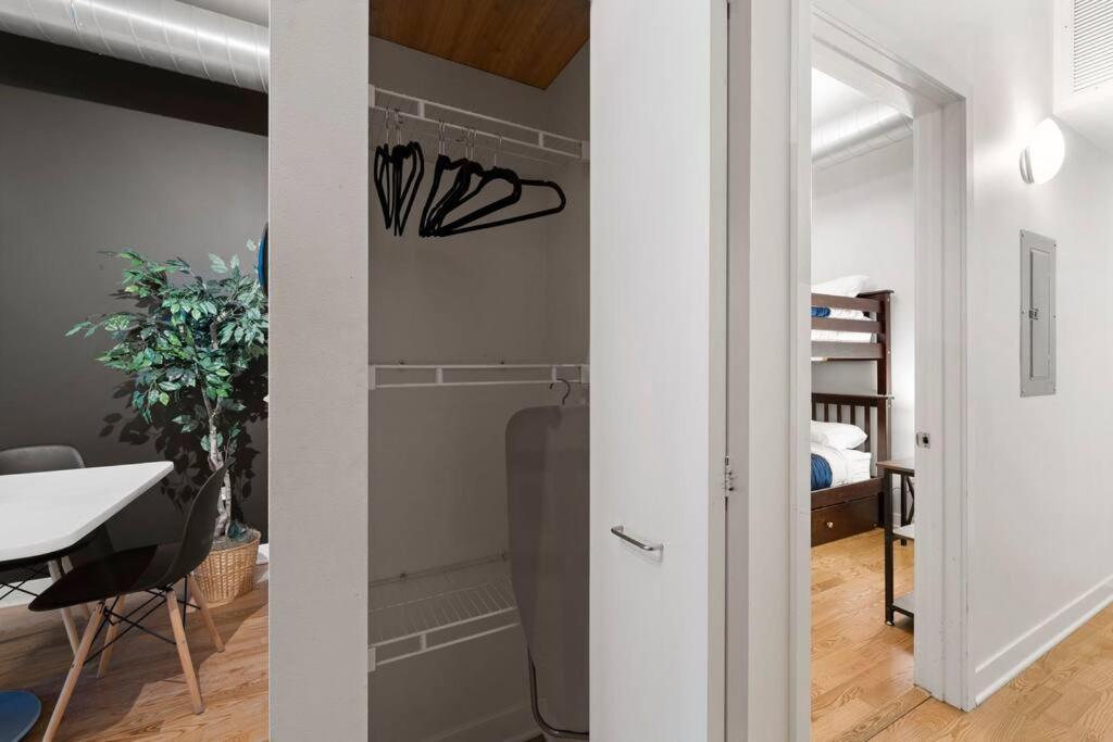 Apartment Sleek 2 Bed 2 Bath In Trendy Fulton Market *