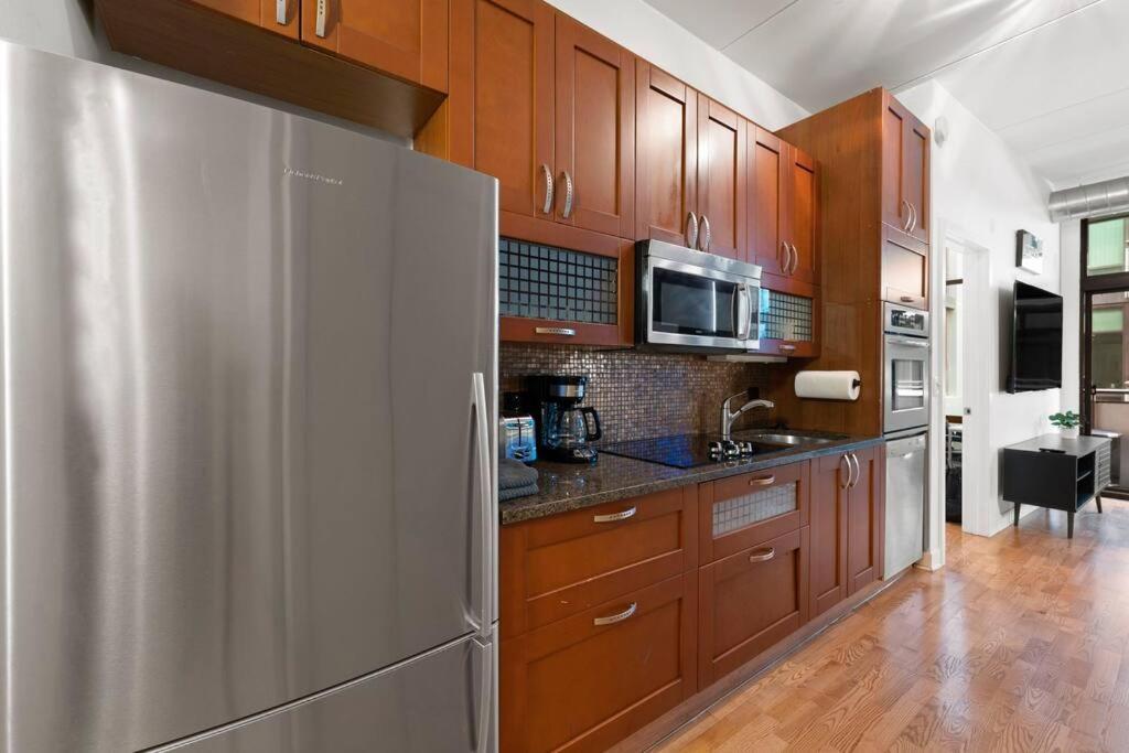 Apartment Sleek 2 Bed 2 Bath In Trendy Fulton Market Chicago
