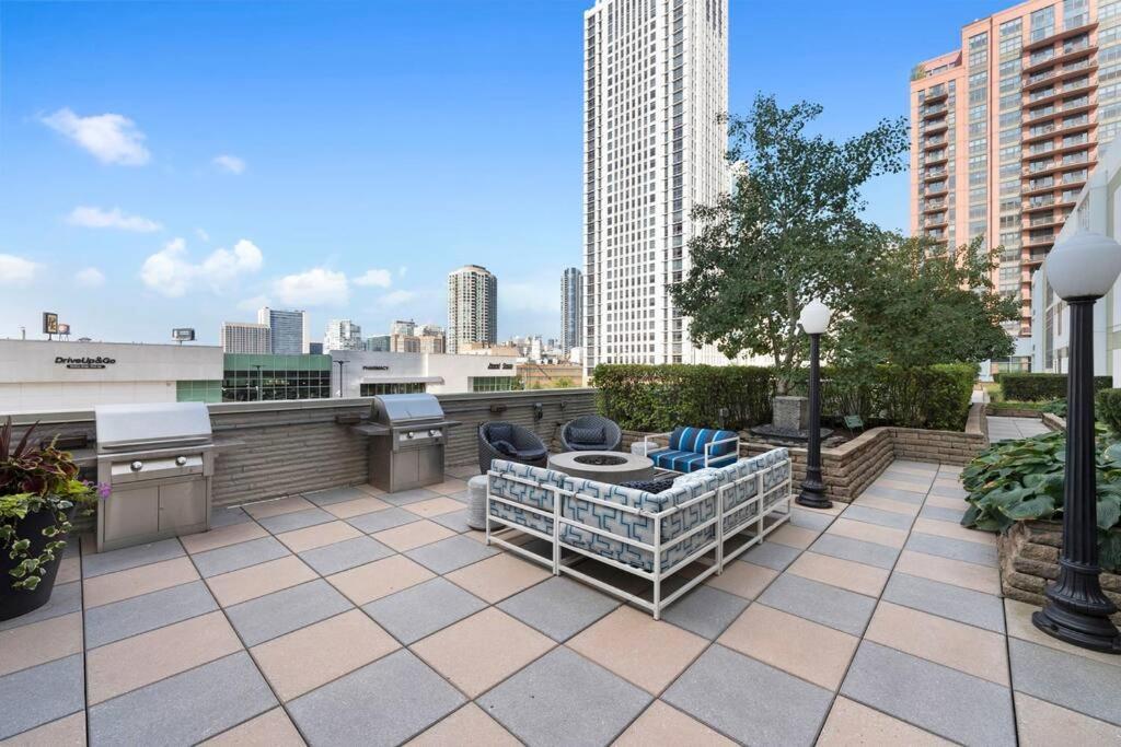 Apartment Sleek 2 Bed 2 Bath In Trendy Fulton Market *