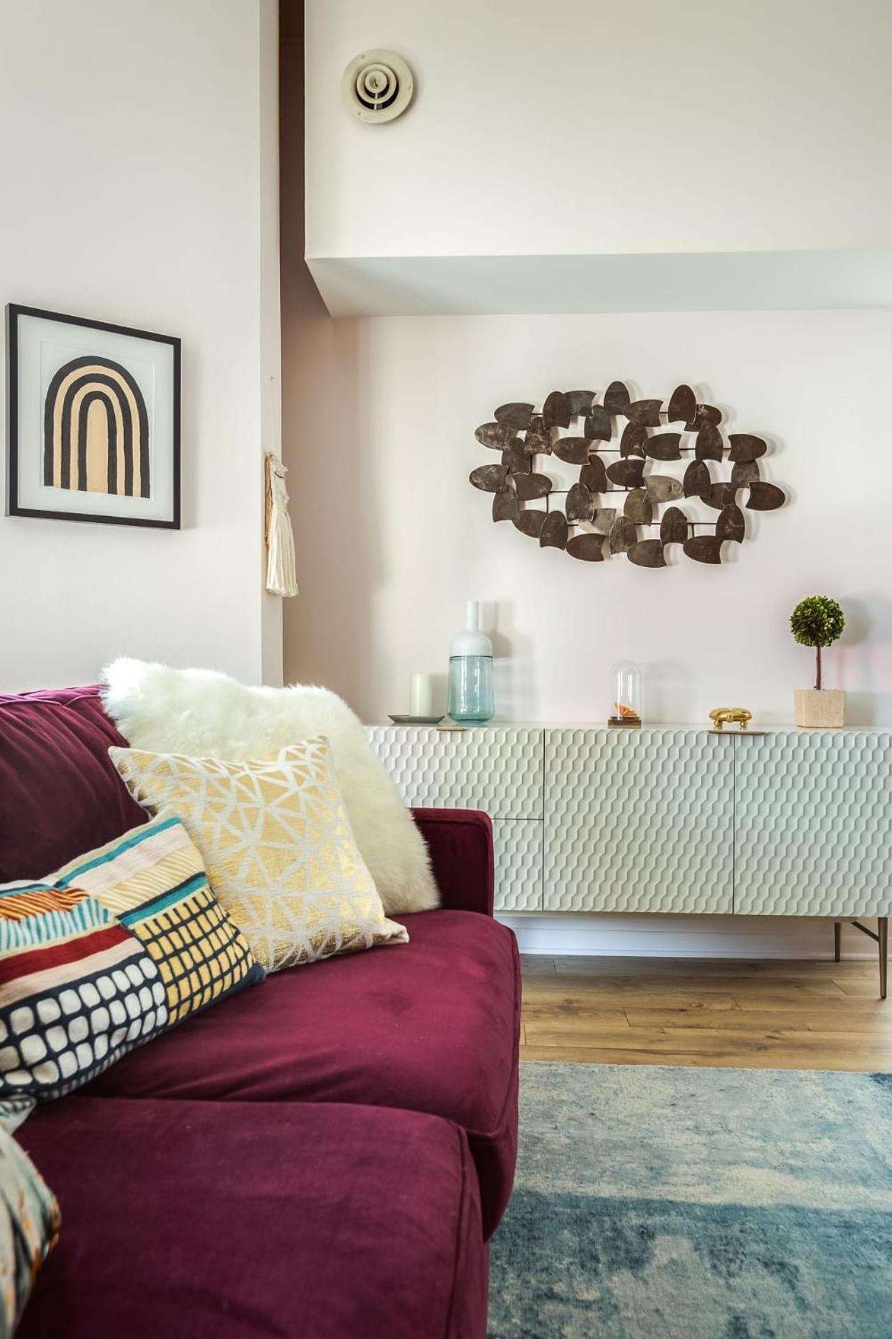 Beautifully Remodeled Second Floor Flat In River North - 2n Chicago