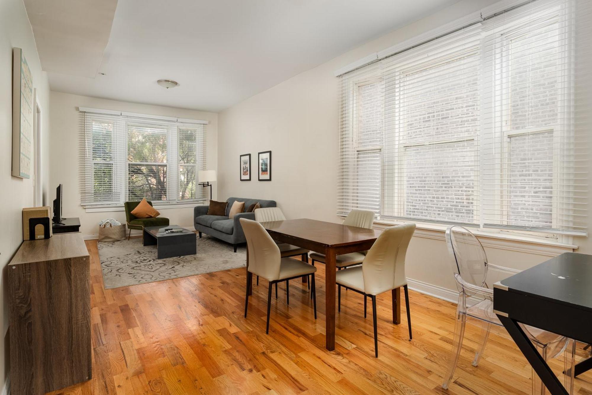 Flexhome Wicker Park 3br Dv1 Apartment