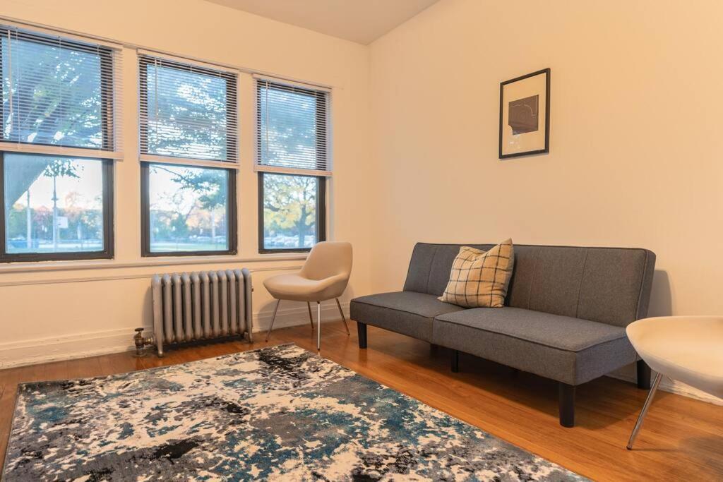 Hyde Park Chic 1br Prime Location Near Uchicago Apartment