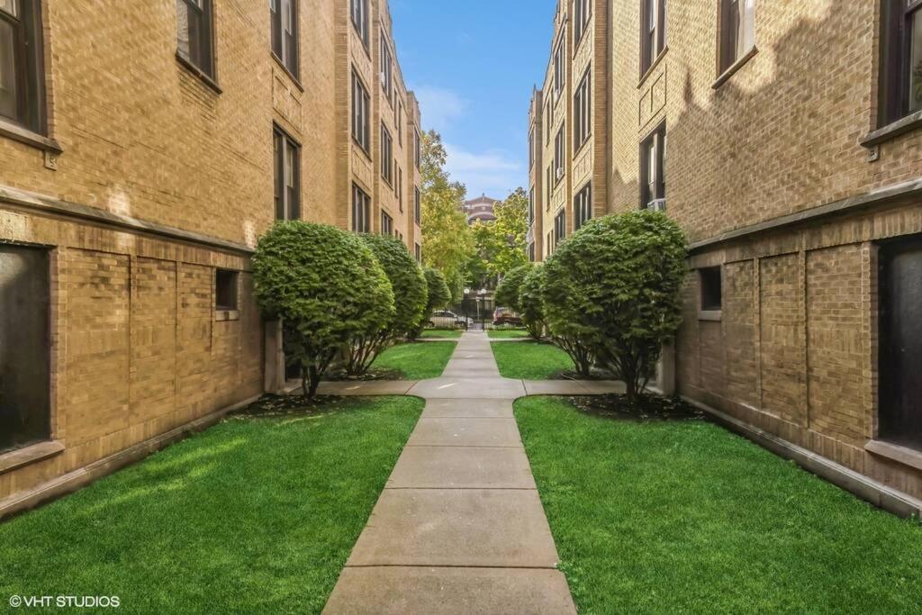 Apartment 2 Bedroom Near Downtown And The Lakefront Chicago