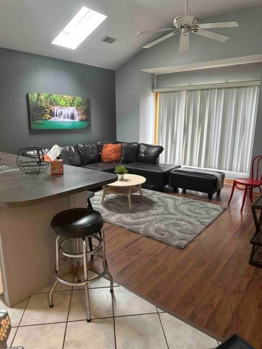 3br 2ba Near Rush Hospital