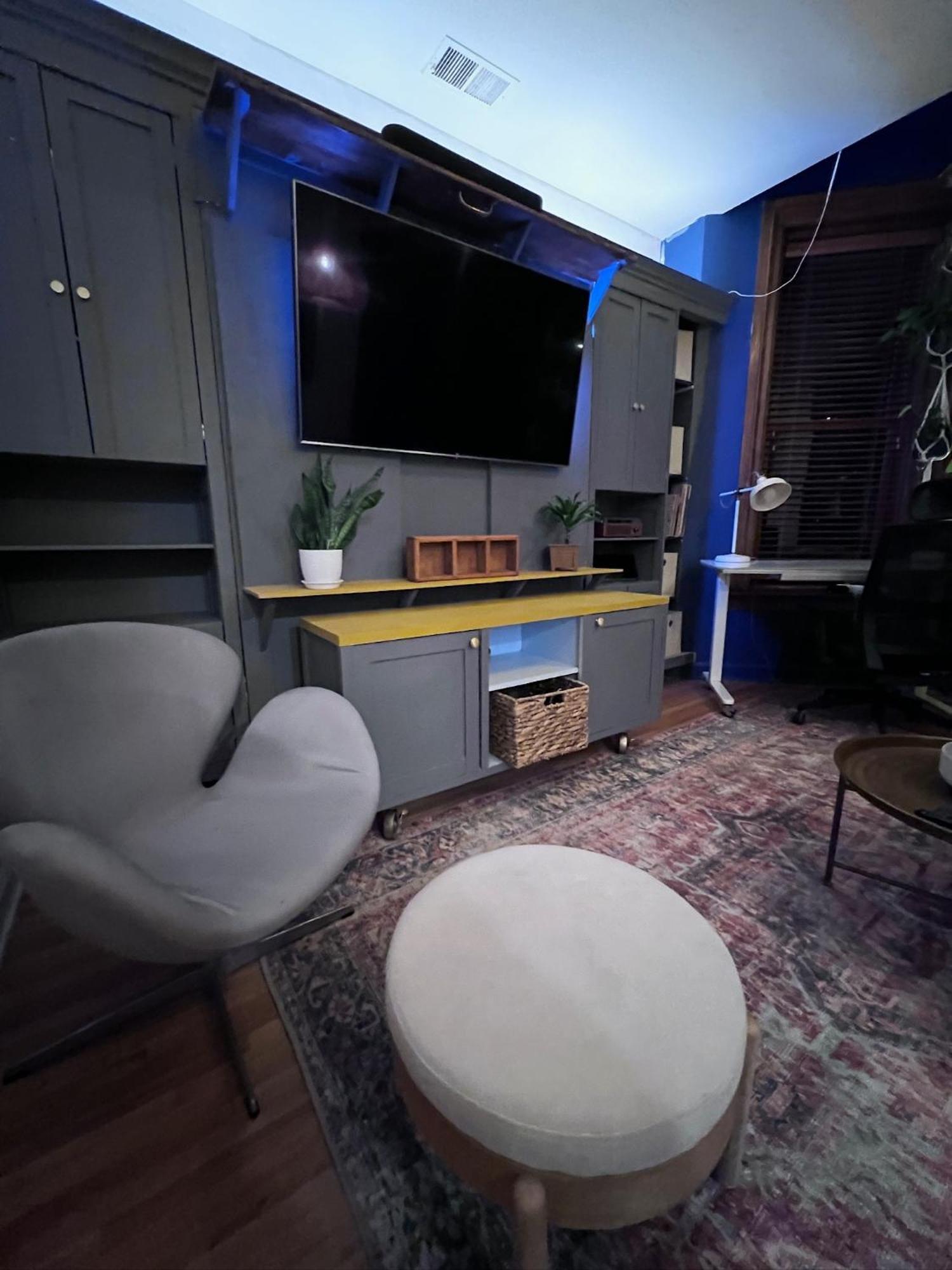 Cozy Castle - Centrally Located Connected * Chicago