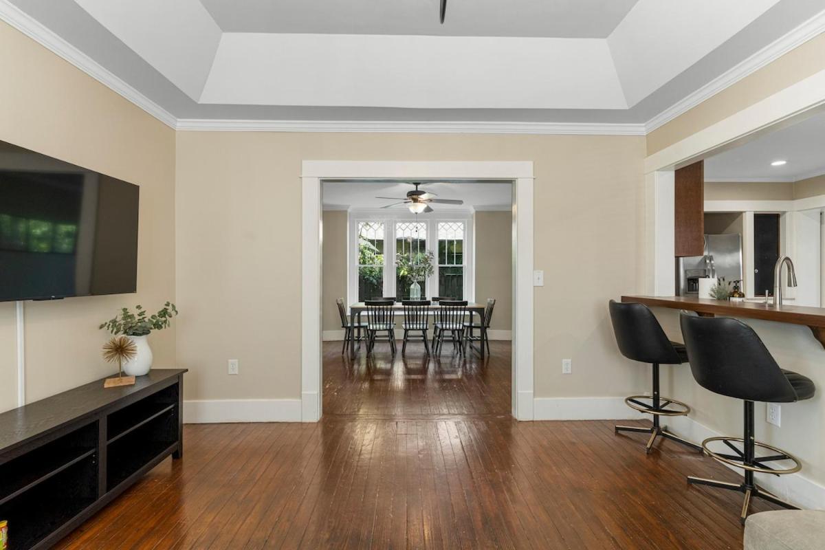 Main House At Cherry Street 4bdr Chicago