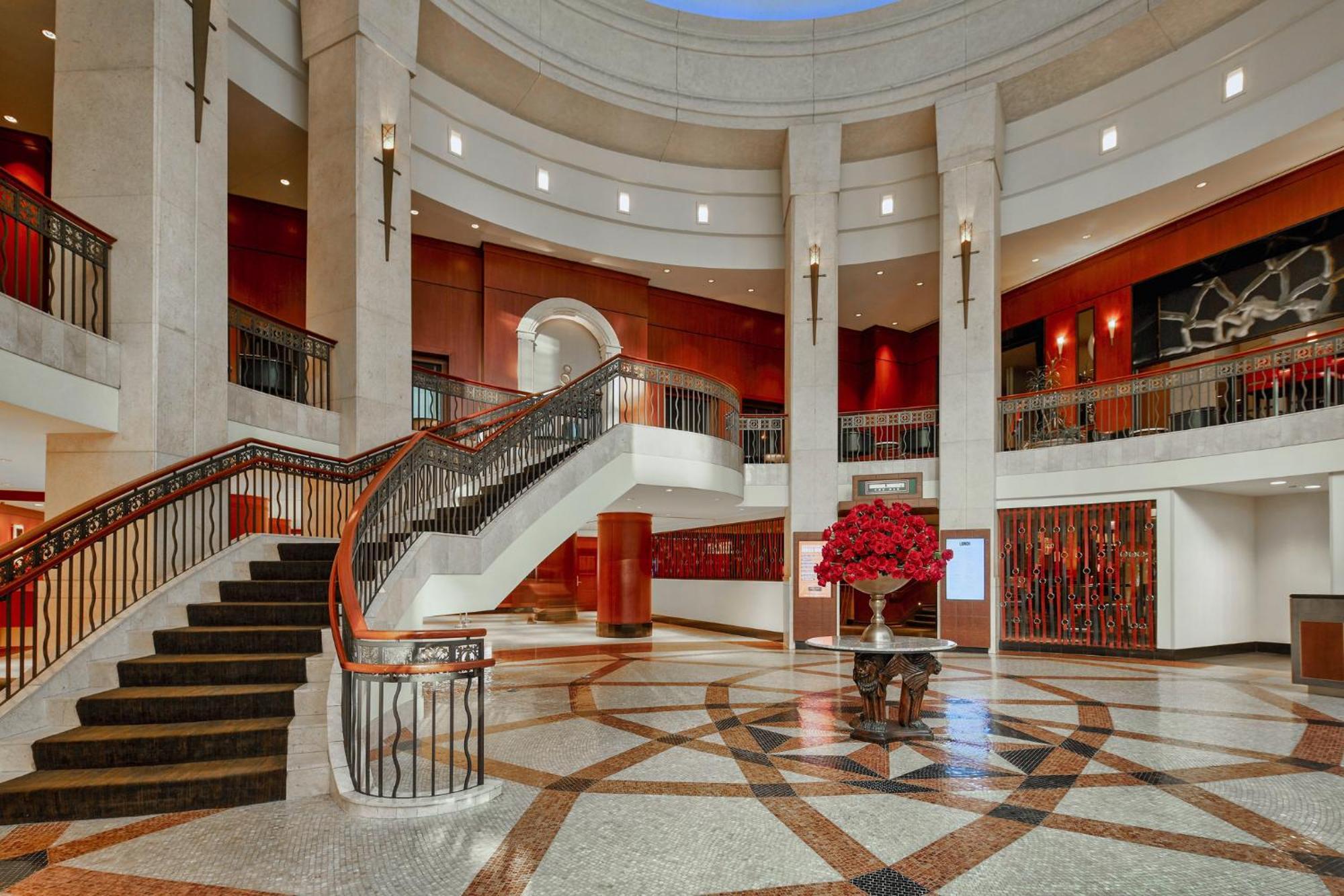 Intercontinental Magnificent Mile By Ihg Hotel