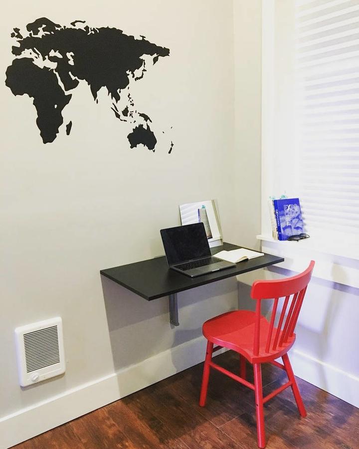 Charming Near Downtown Apartment *