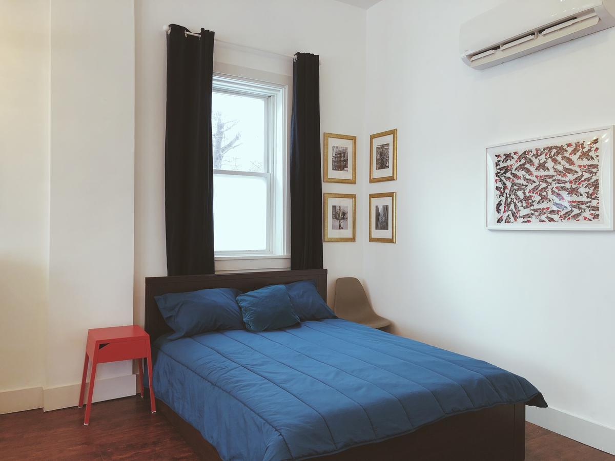 Charming Near Downtown Apartment