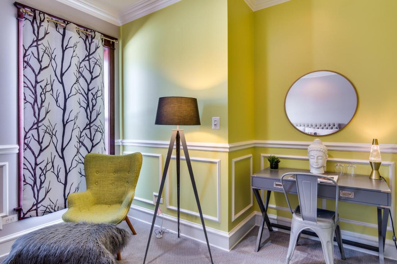 Ruby (adults Only) Inn Chicago