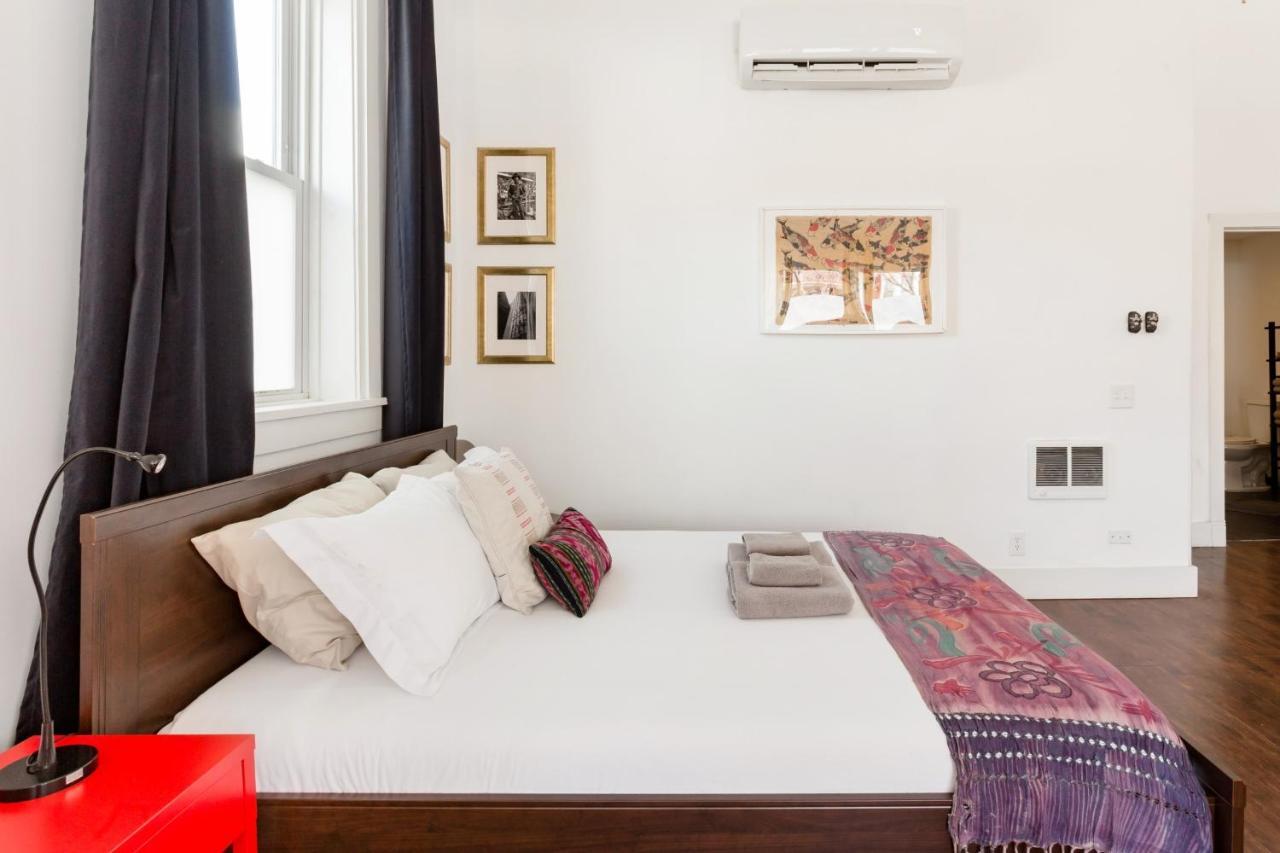 Charming Near Downtown Apartment *