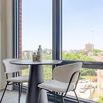 River W Studio W Gym Bbq Nr Blue Line Chi-676