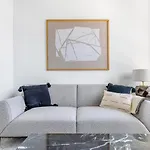 River N 1Br W Gym Pool Nr L Stop Beach Chi-359