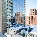 River N 1Br W Gym Pool Nr L Stop Beach Chi-359