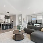 Contemporary Luxury: New 3Br 2Ba Stylish Haven