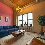 Mccormick Place Modern Loft With An Amazing City Skyline View And Optional Parking For 8 Guests