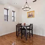Apartment Near Downtown & Uchicago Condo