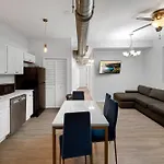 Heart Of Chicago 4 Bedroom