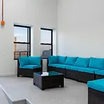 Sunny Modern Loft Montrose Beach Rooftop Wfh Gym