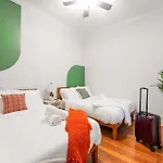 1 Free Parking Gym Balcony Sleeps 12