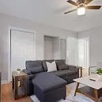 Comfy & Central 1Br Steps From Loyola & Dining