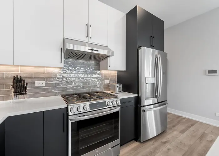 Contemporary Luxury: New 3Br 2Ba Stylish Haven
