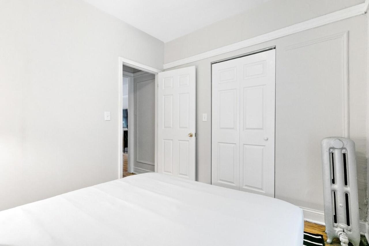 Convenient 2br Close To Shops, Dining, Loyola - Lunt 2s Apartment Chicago