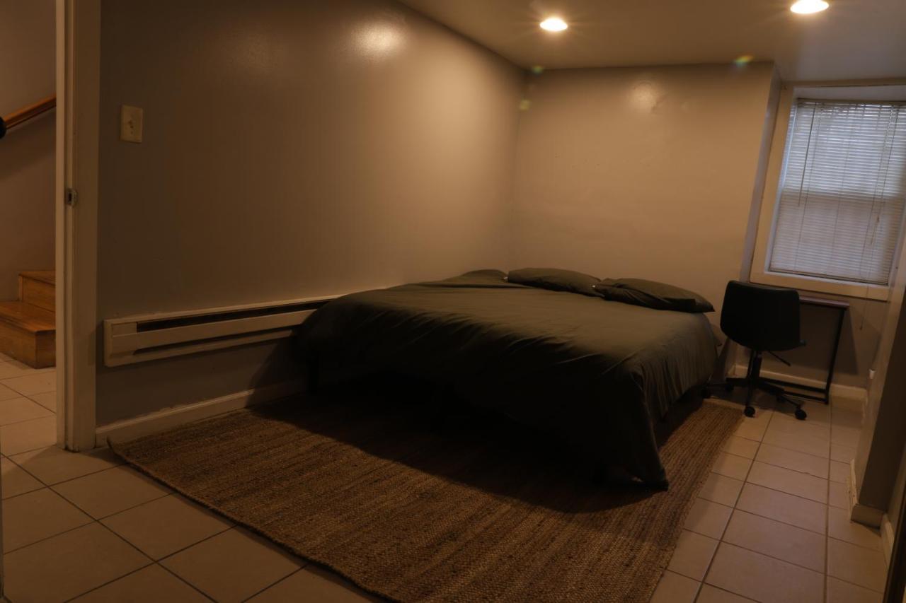 Langley Guest house *