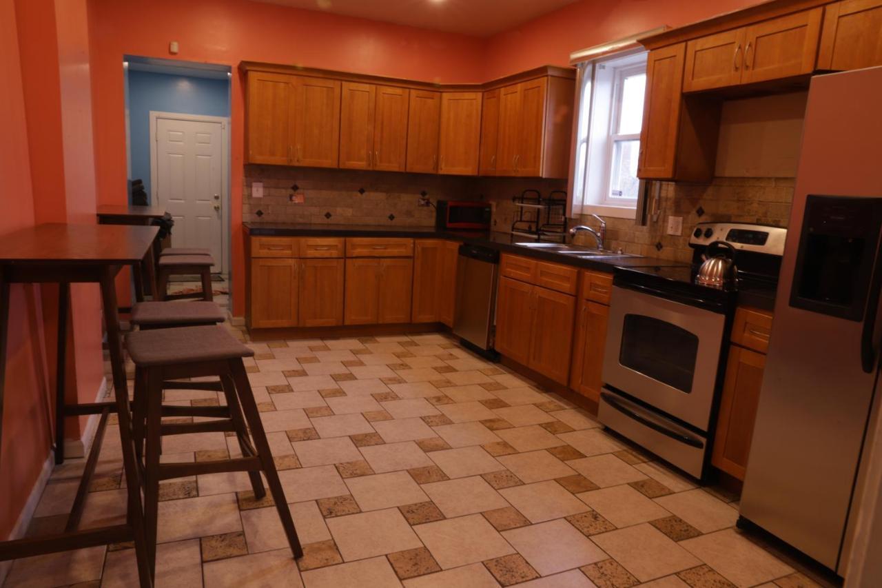 Langley Guest house *
