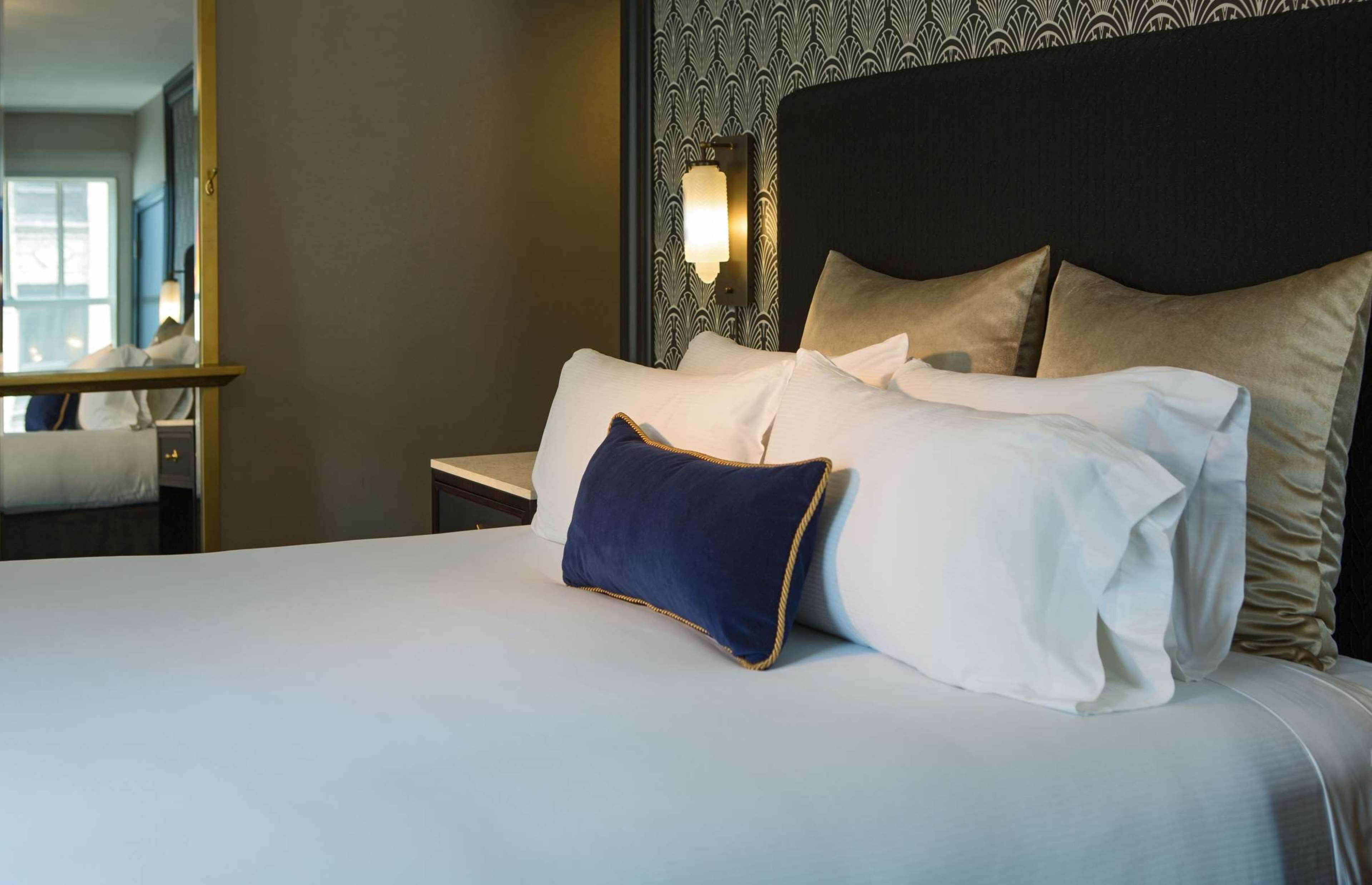The Allegro Royal Sonesta Loop Hotel