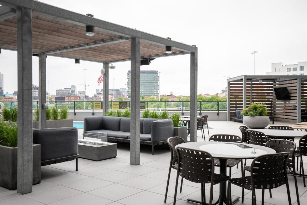 River W W Gym Bbq Nr Blue Line Chi-676 Apartment