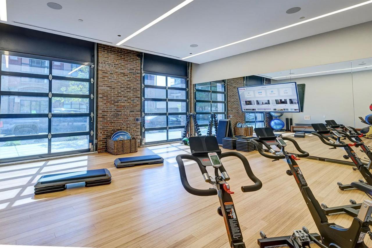 Apartment W Loop 1br W Gym Pool Lounge 2 Blocks From L Chi-485 Chicago