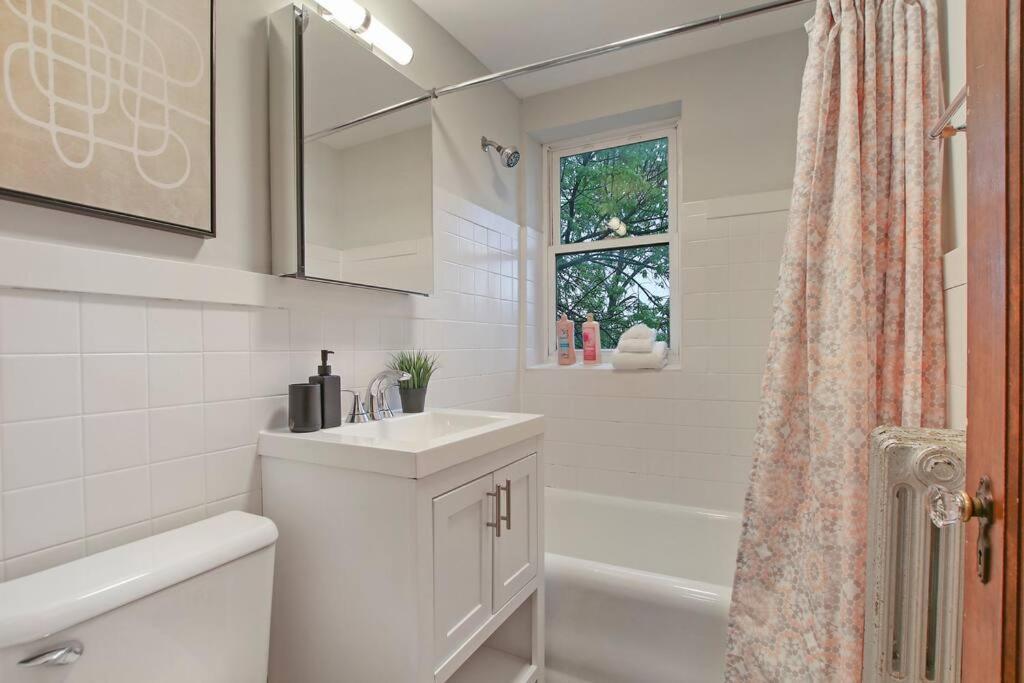 Apartment Relaxing 2br Apt With Comfy Bedrooms - Lockwood 3 *