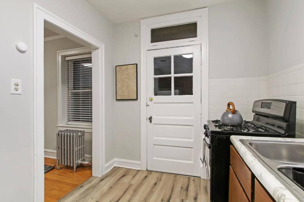 Relaxing 2br Apt With Comfy Bedrooms - Lockwood 3