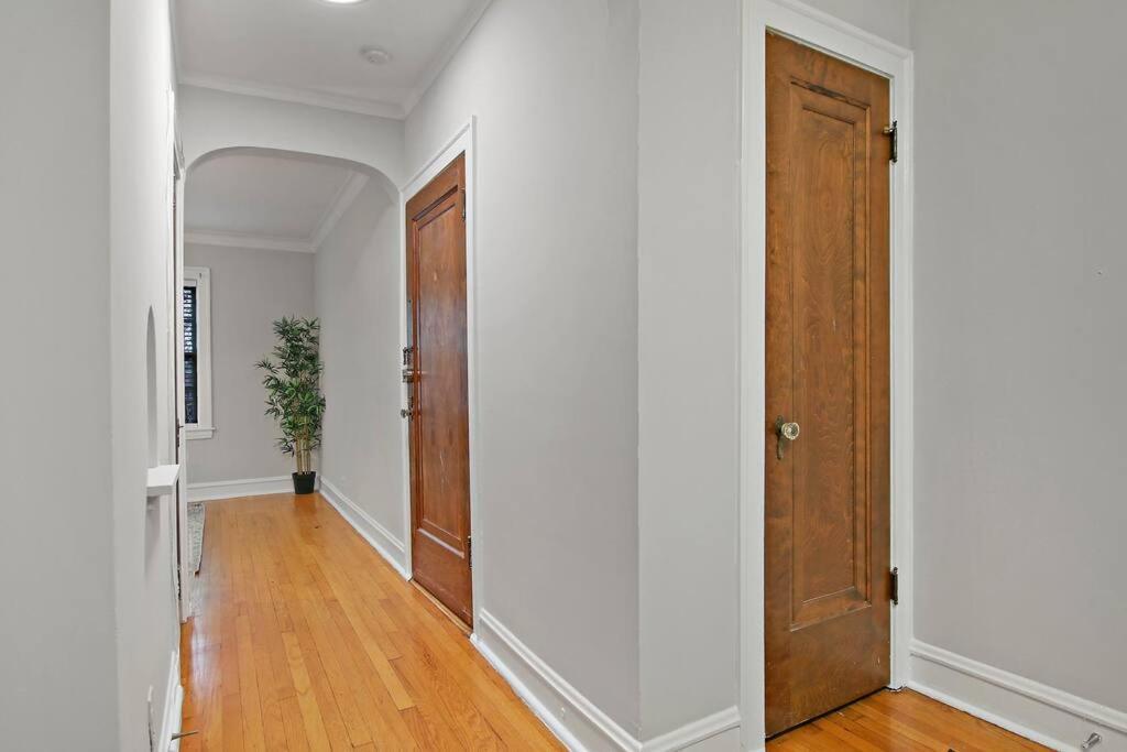 Relaxing 2br Apt With Comfy Bedrooms - Lockwood 3 Chicago