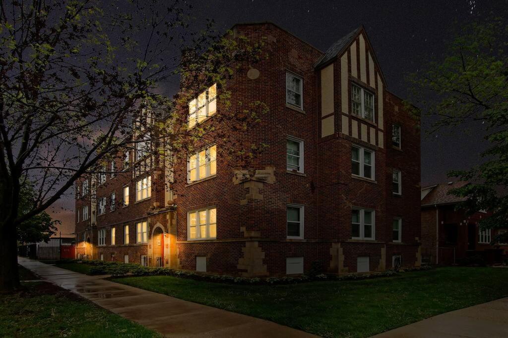 Relaxing 2br Apt With Comfy Bedrooms - Lockwood 3 *