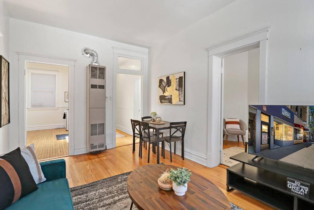 Apartment 2-bedroom Cozy Apt In Prime Location - Clark 2 Chicago