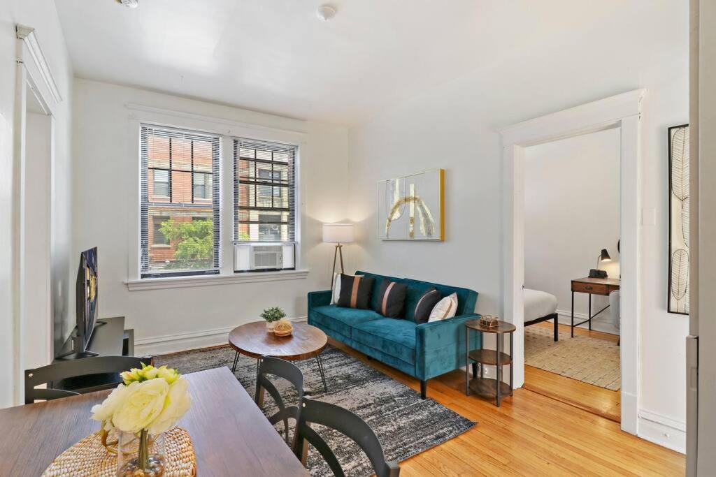 2-bedroom Cozy Apt In Prime Location - Clark 2 Apartment Chicago