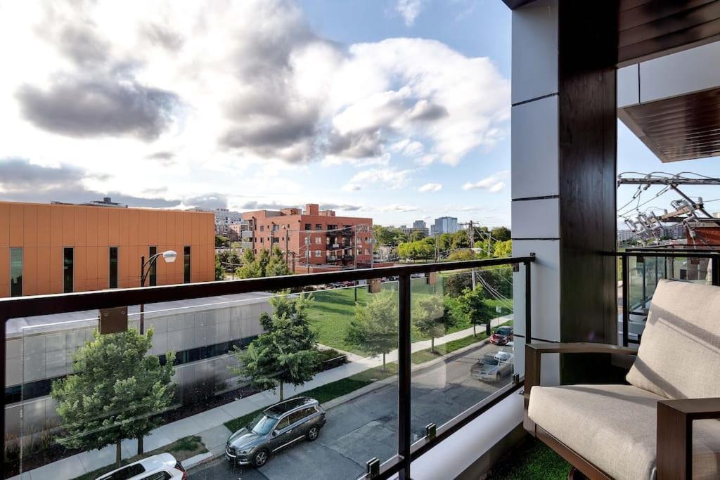 New Construction Building In River North Apartment Chicago