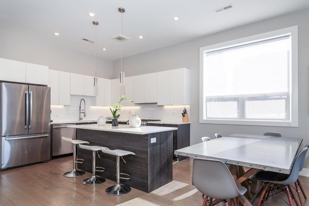 New Construction Building In River North Apartment