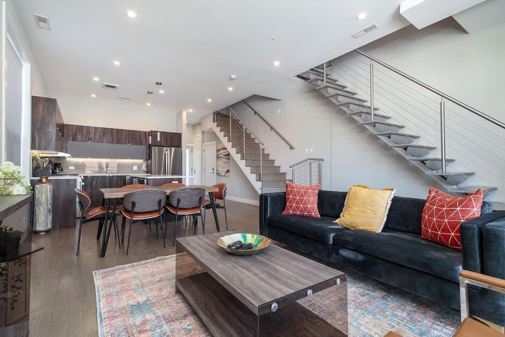 New Construction Building In River North Apartment