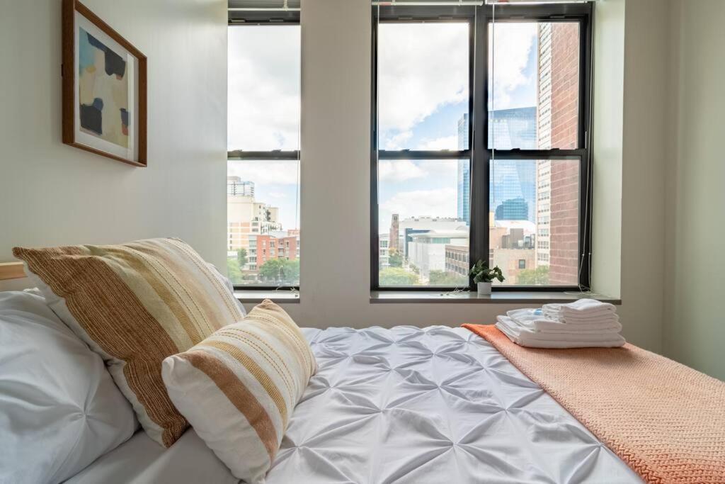 Mccormick 2br/2ba Family Unit For Up To 6 Guests With Optional Parking & Gym Access