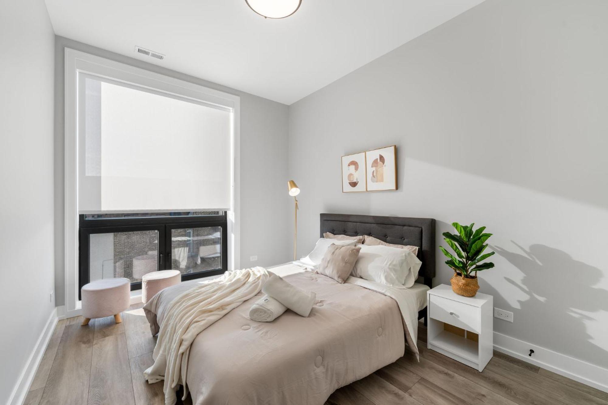 Contemporary Luxury: New 3br 2ba Stylish Haven * Chicago