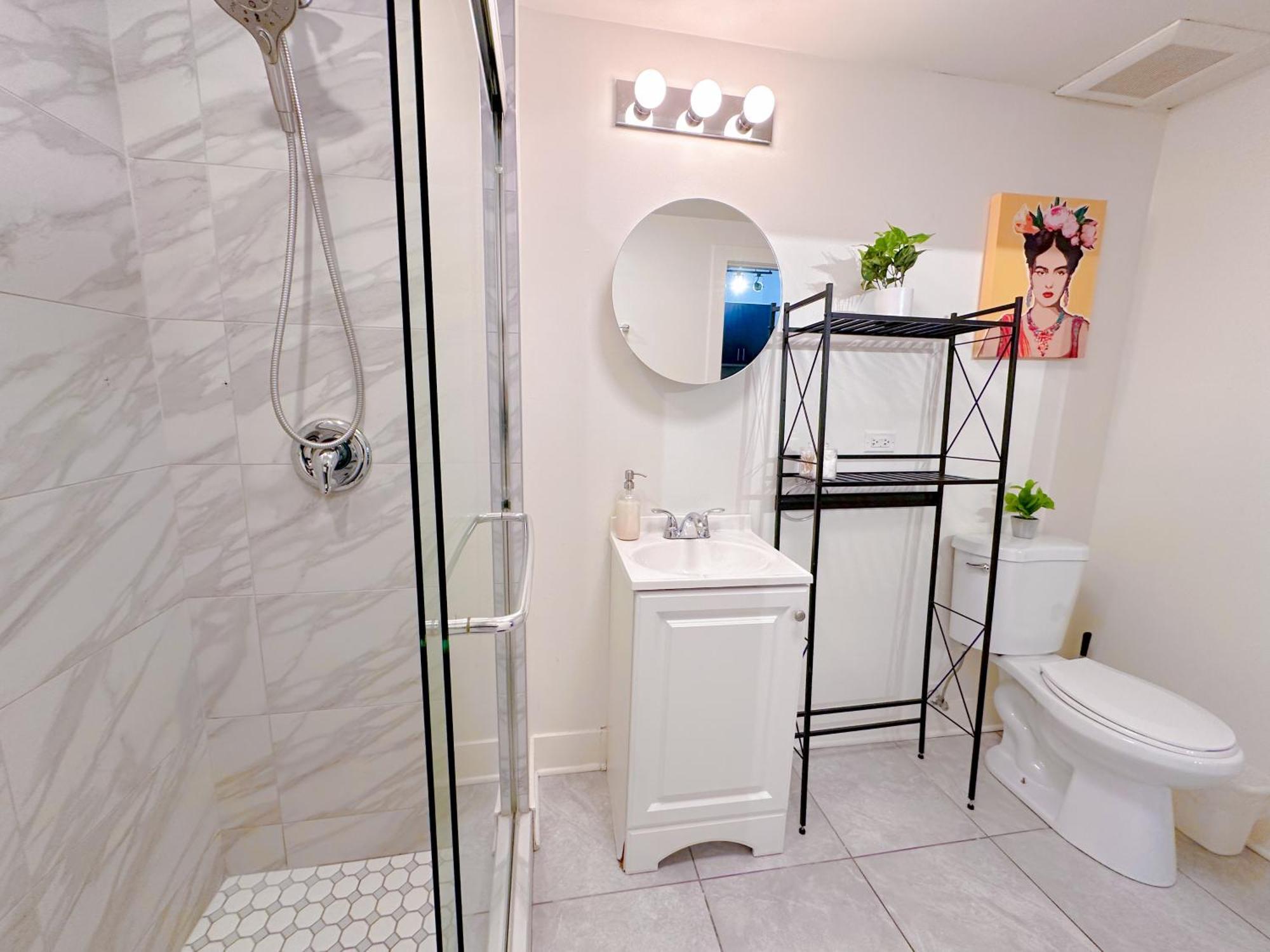 Mccormick Place 420 Friendly 3br Family Unit For Up To 8 Guests With Optional Parking Apartment Chicago