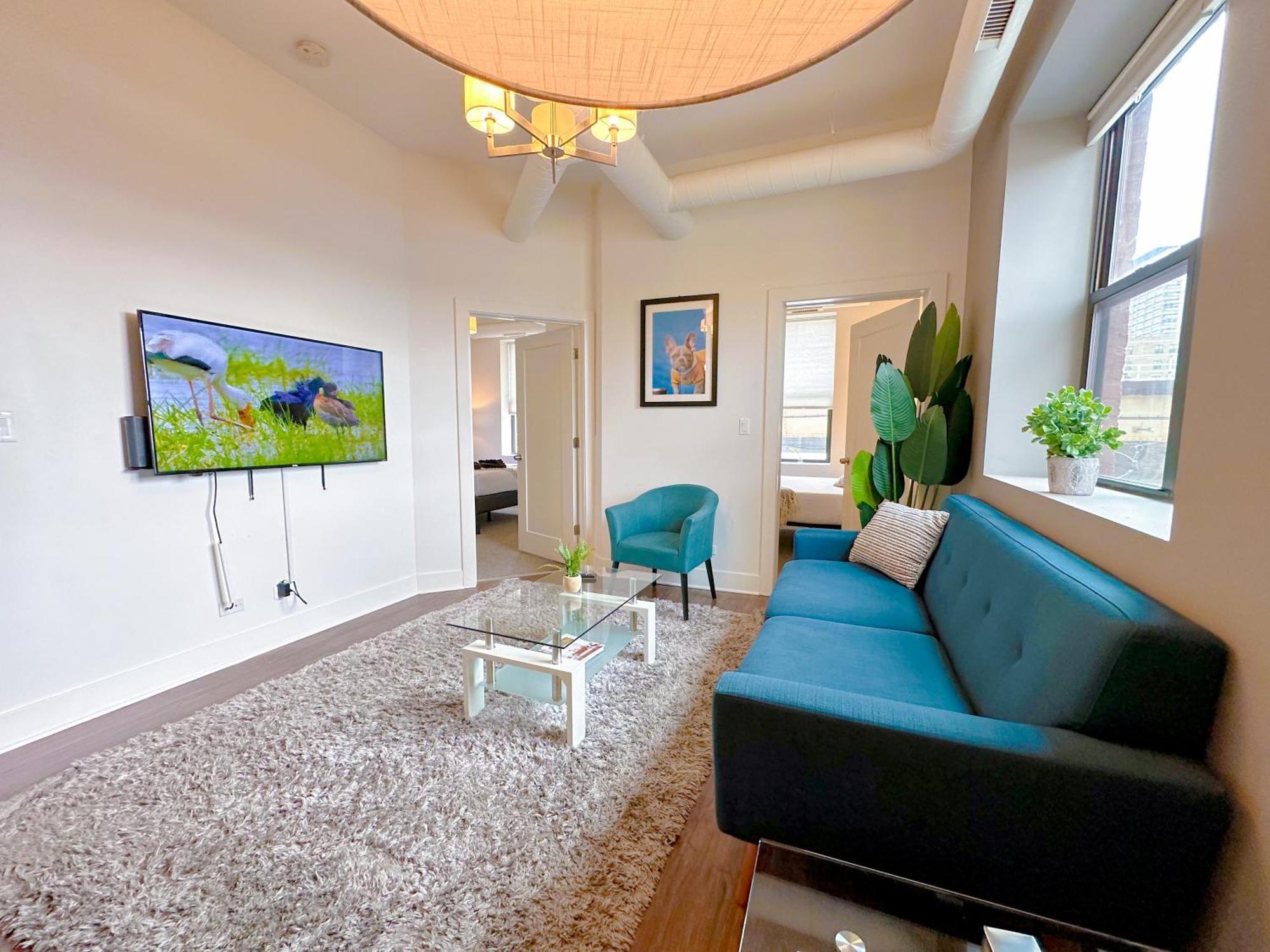 Apartment Mccormick Place 420 Friendly 3br Family Unit For Up To 8 Guests With Optional Parking *