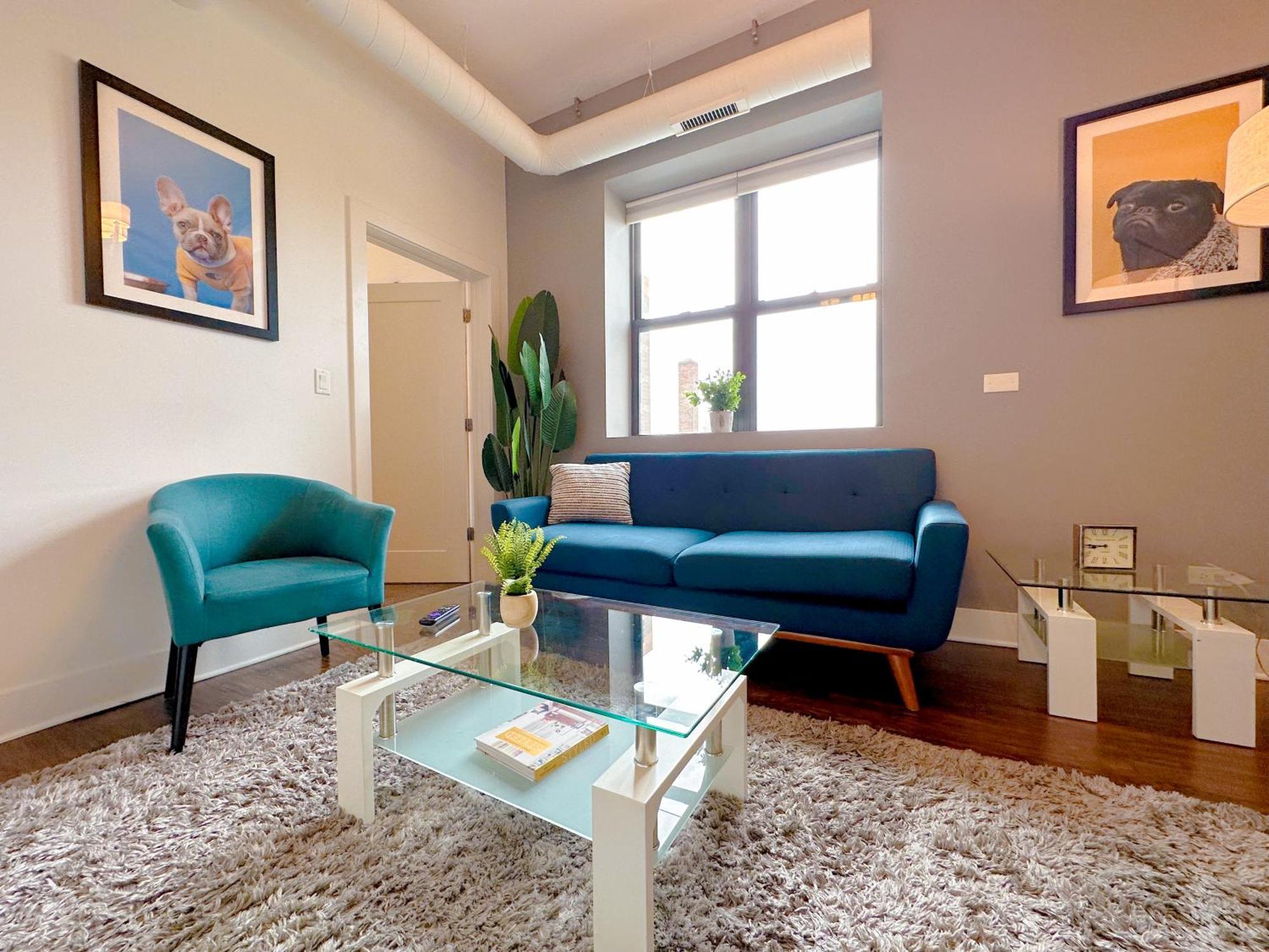 Mccormick Place 420 Friendly 3br Family Unit For Up To 8 Guests With Optional Parking Chicago
