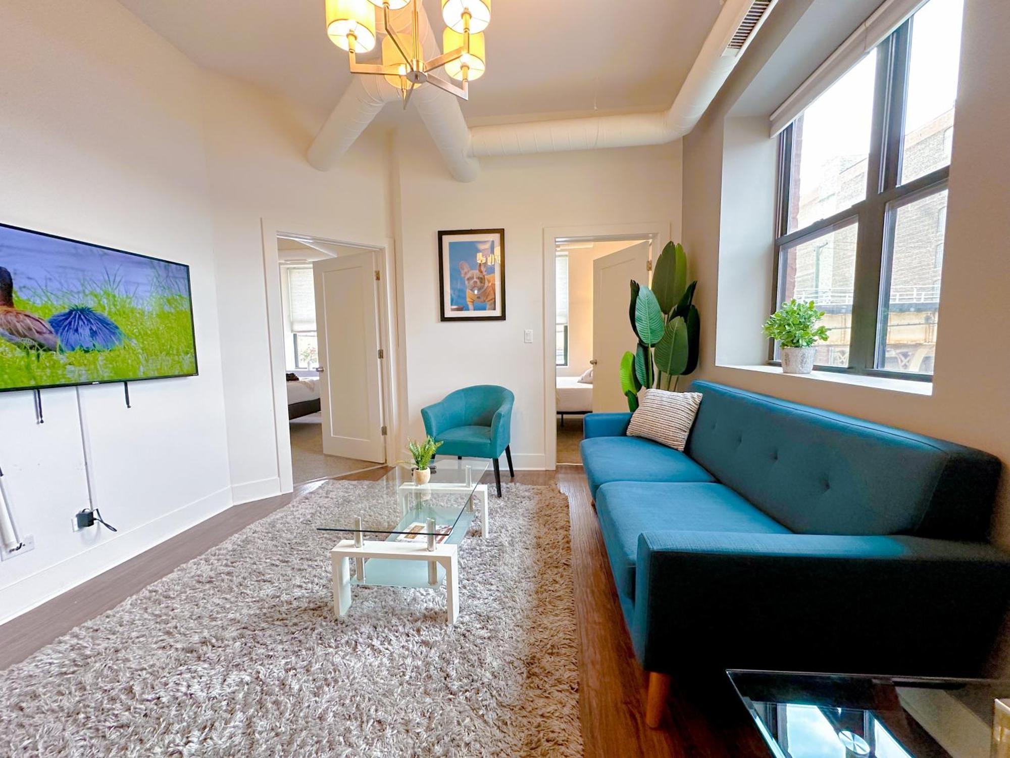 Mccormick Place 420 Friendly 3br Family Unit For Up To 8 Guests With Optional Parking